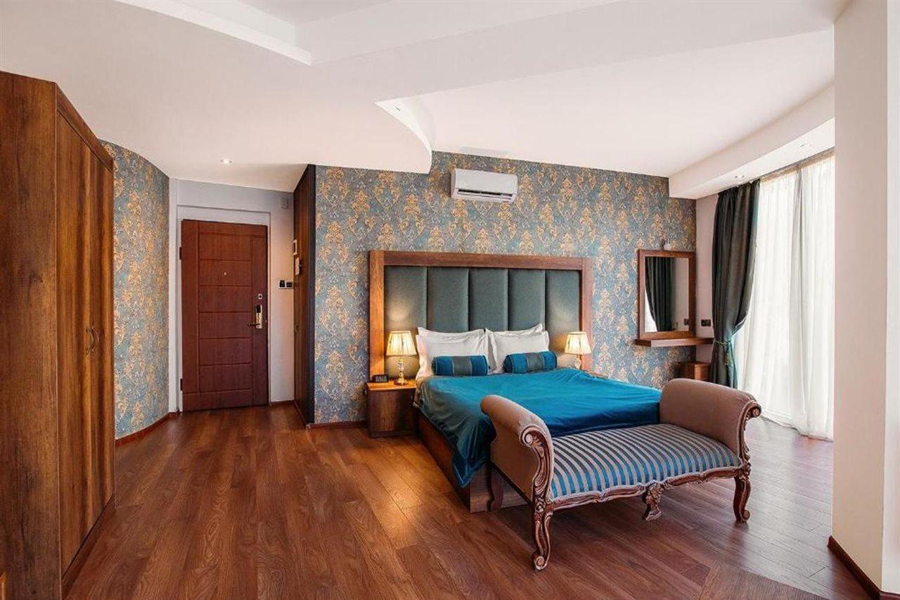 Green Queen Hotel Тбилиси Екстериор снимка