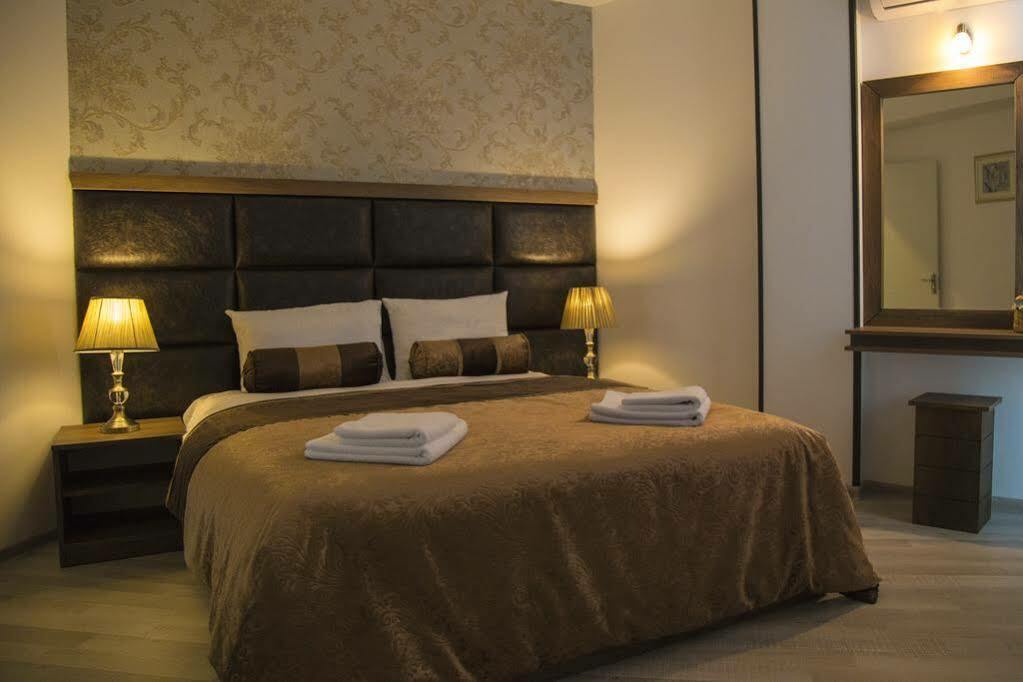 Green Queen Hotel Тбилиси Екстериор снимка