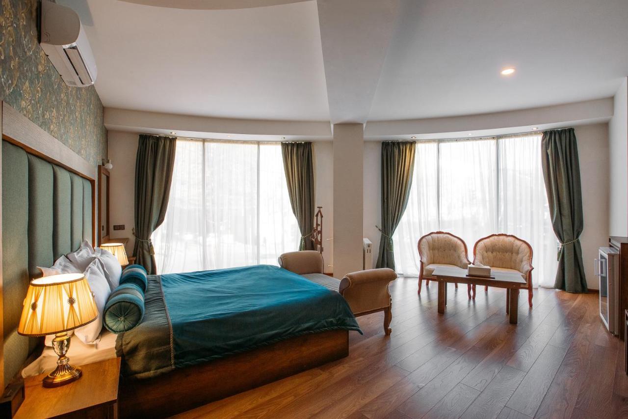 Green Queen Hotel Тбилиси Екстериор снимка
