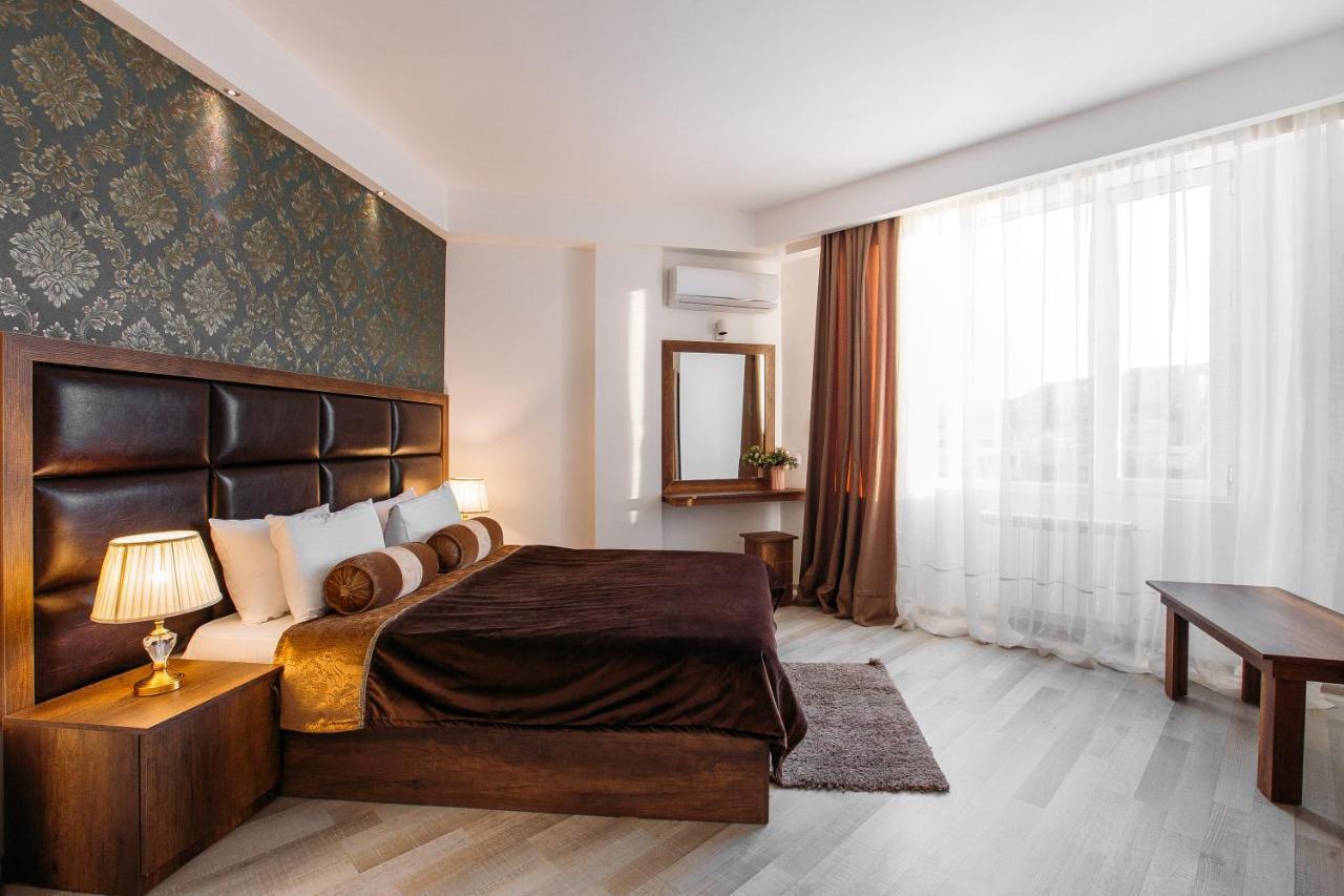 Green Queen Hotel Тбилиси Екстериор снимка