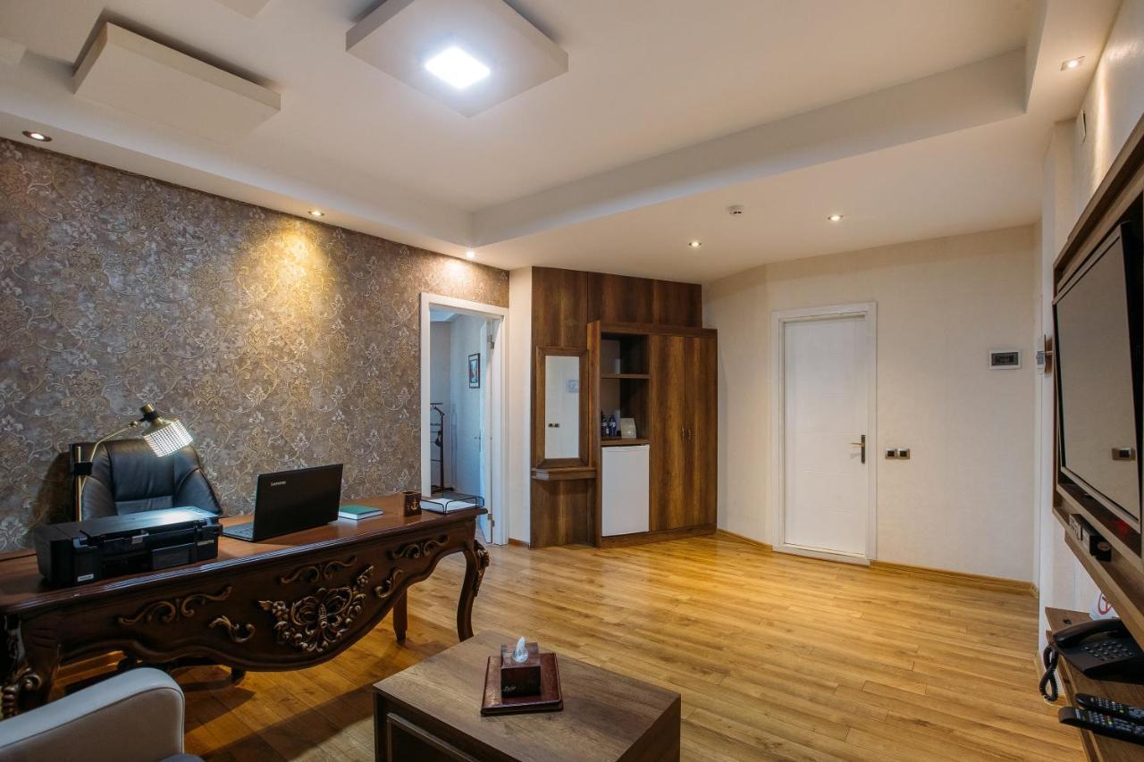 Green Queen Hotel Тбилиси Екстериор снимка